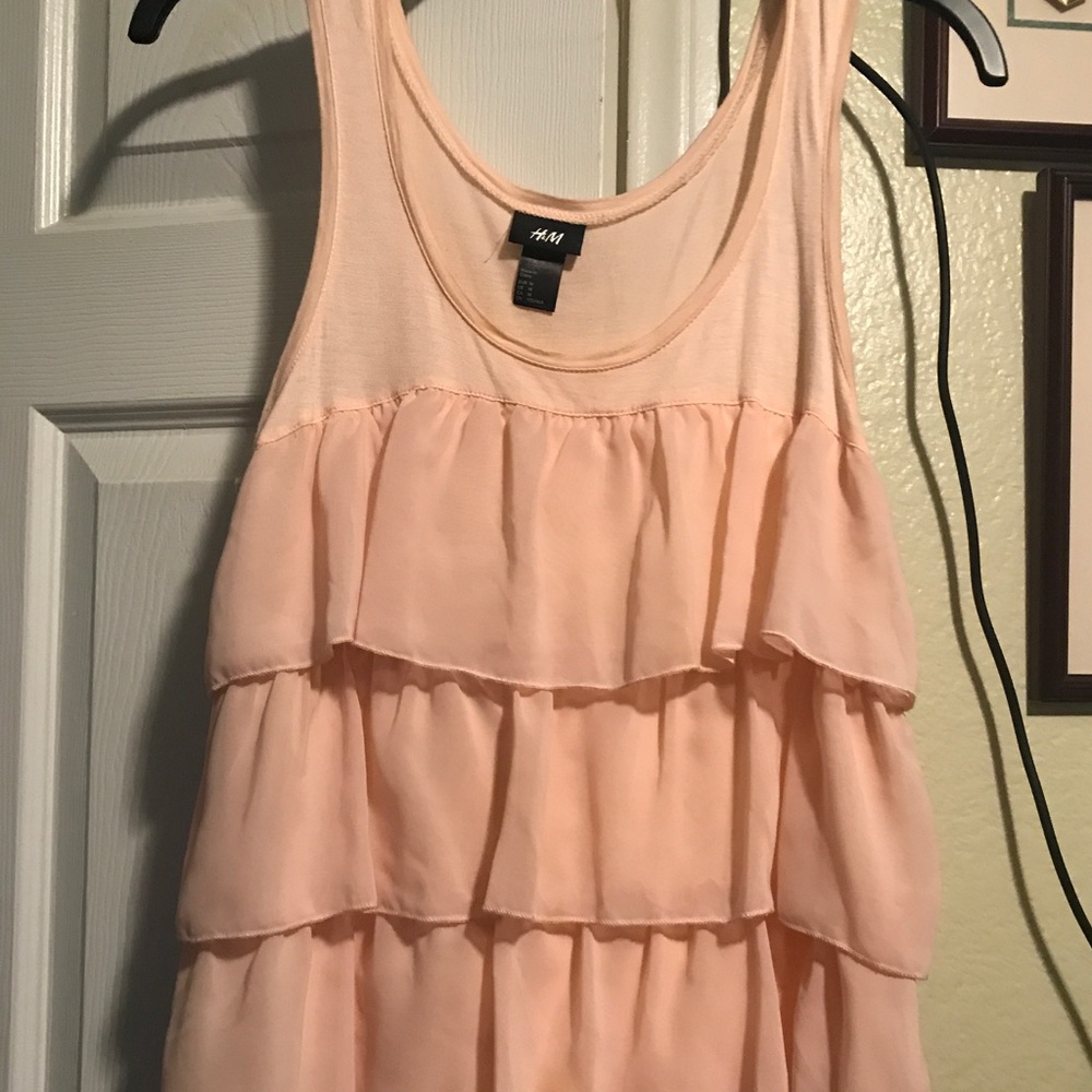 ⚠️SOLD⚠️H&M ruffled pink tank blouse